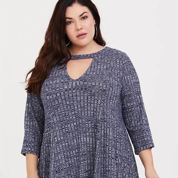 🆕 Torrid Navy Choker Neck Ribbed Sweater Dress 3X - Picture 2 of 6